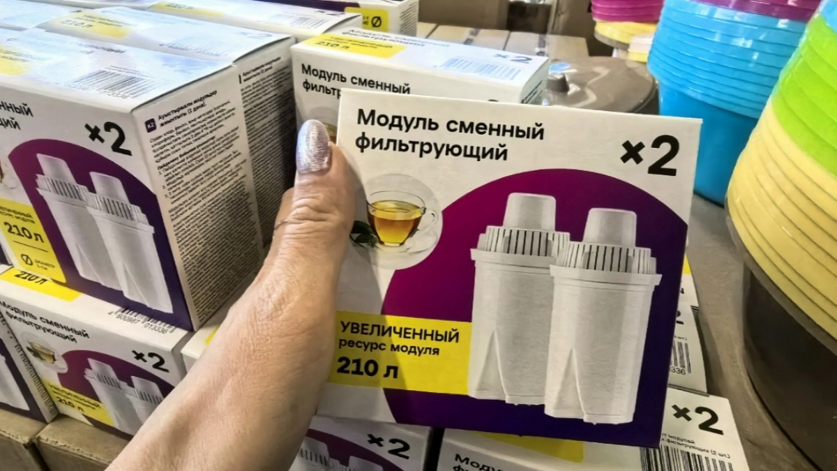 Заглянула в "Маяк" на минутку, а вышла с самокатом, микрофоном и новым стулом: показываю находки с ценами