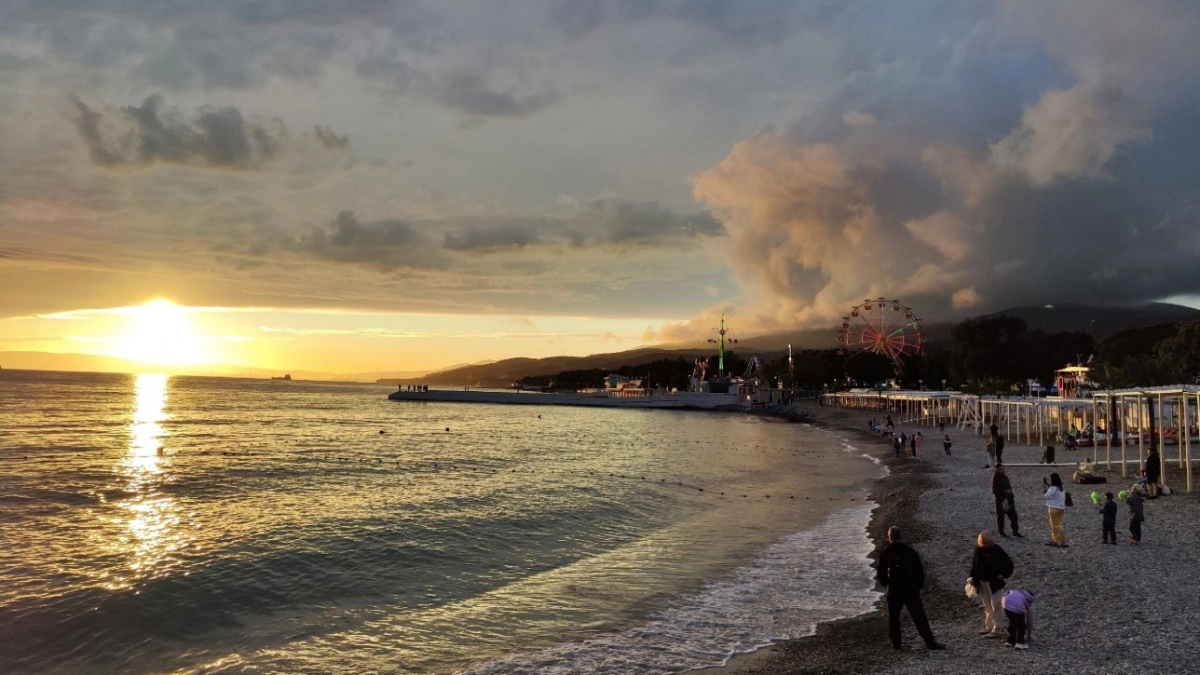 Не Черное: какое море в России самое теплое? Вода здесь прогревается до 32 градусов - словно парное молоко