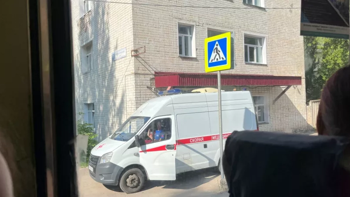 Стала известна причина смерти курьера, найденного в машине на трассе под Уржумом