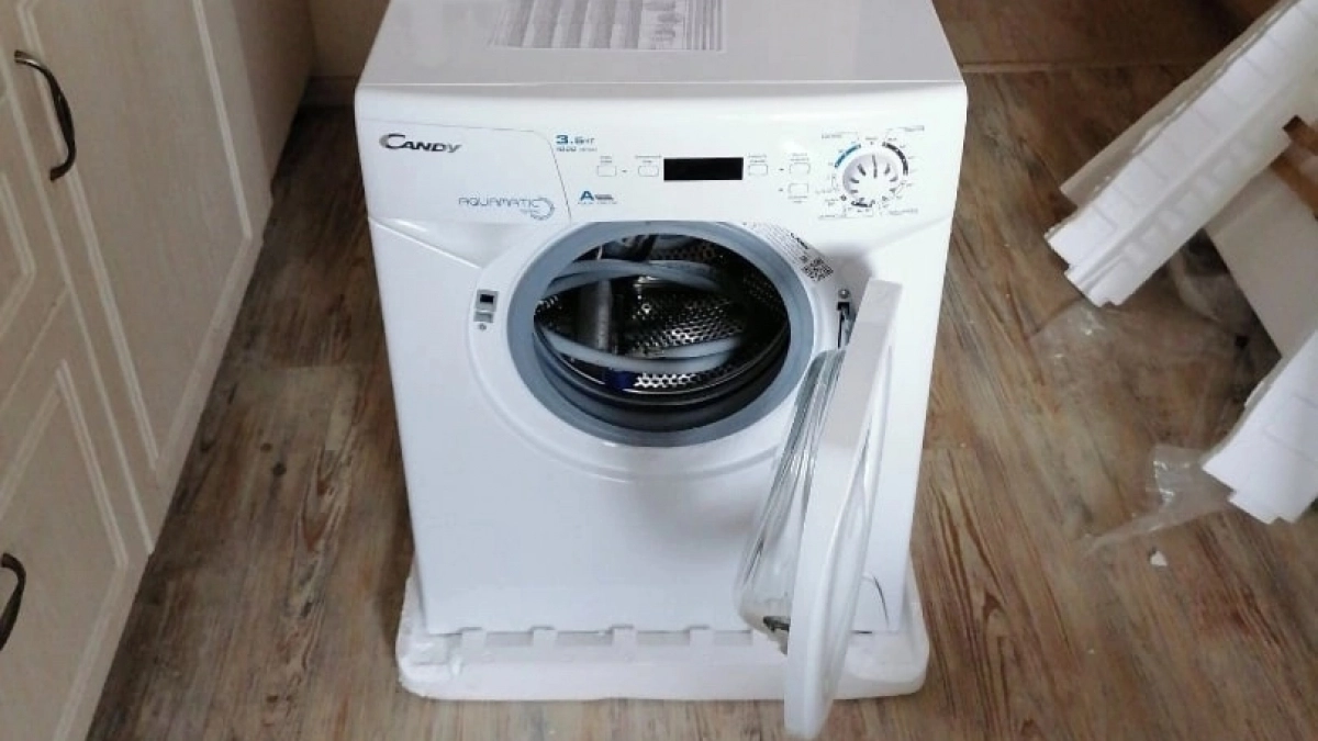 Почему нельзя оставлять дверцу стиральной машины открытой - жаль, что узнала об этом в 37 лет
