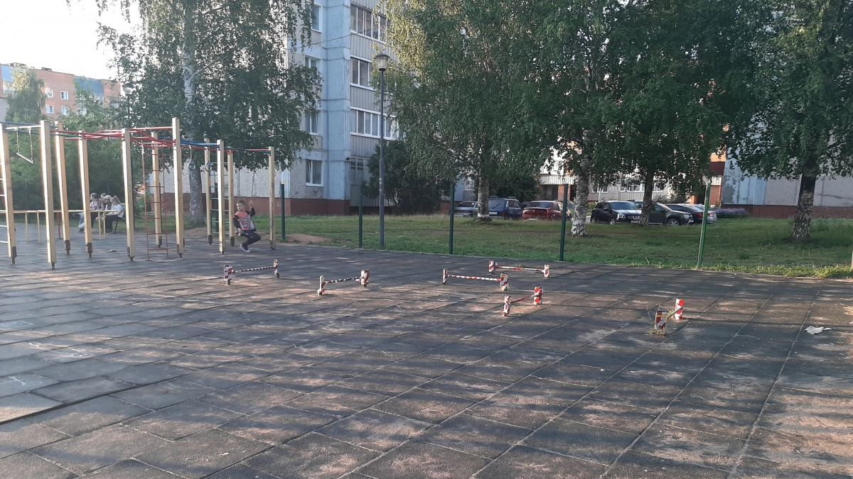 В Кирово-Чепецке залили основание для новой "умной" спортплощадки