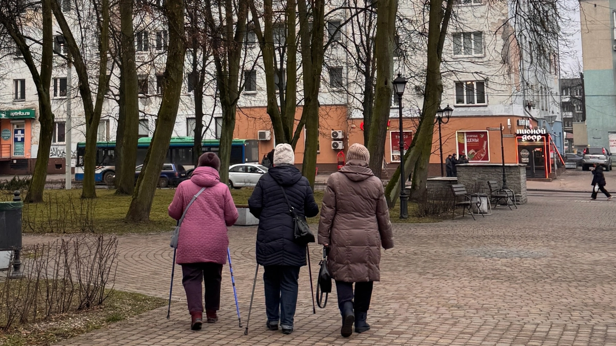 Почему взрослые дети не любят своих родителей — запомните эту мудрую цитату Карла Юнга раз и навсегда