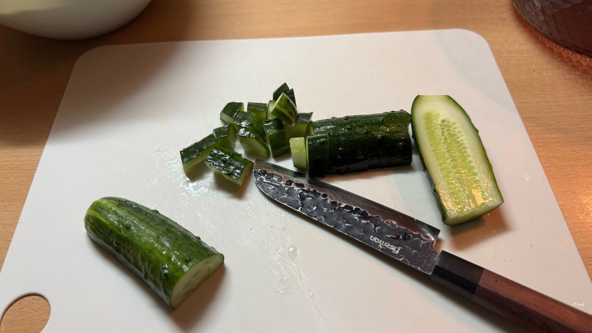 Закусочные огурцы с лимонным соком: вкуснее маринованных и готовятся быстрее - на следующий день становятся только вкуснее