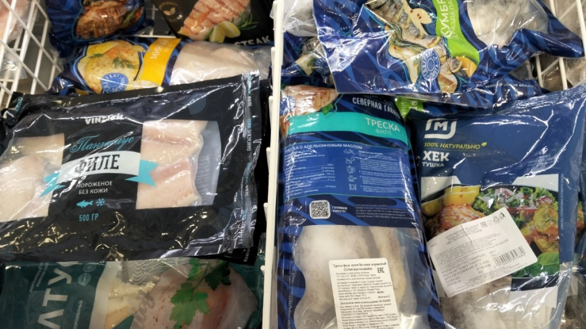 В магазинах появилась мойва нового улова: есть только 2 признака, как ее отличить от прошлогодней заморозки - запоминайте