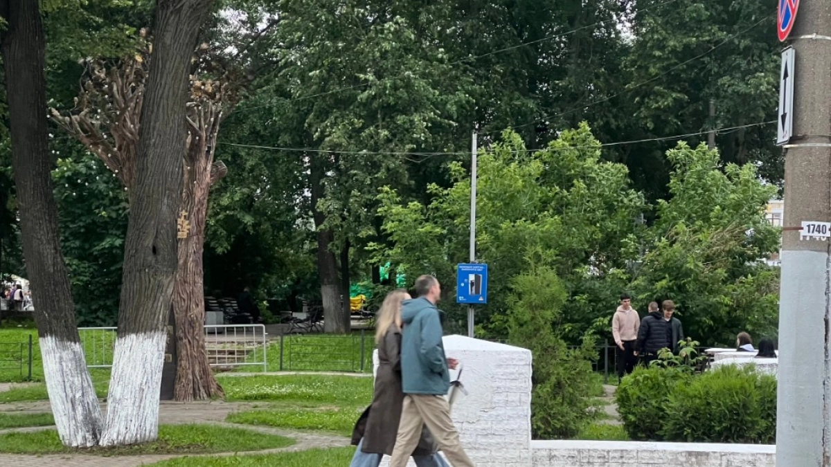 Не "спасибо" и не "благодарю": как правильно отвечать на похвалу и почему эти два слова - угроза. Мнение Натальи Бехтеревой