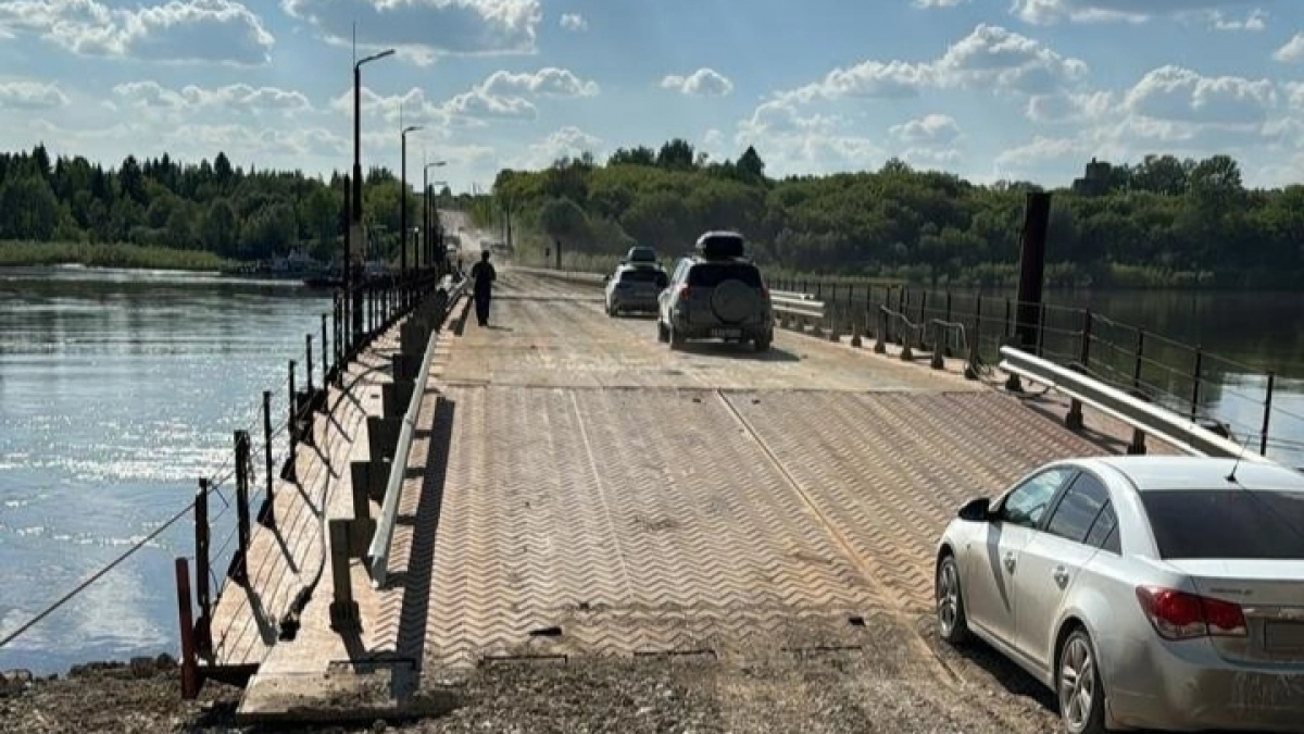 В Малмыжском районе снова открыли проезд по понтонному мосту через реку Вятку