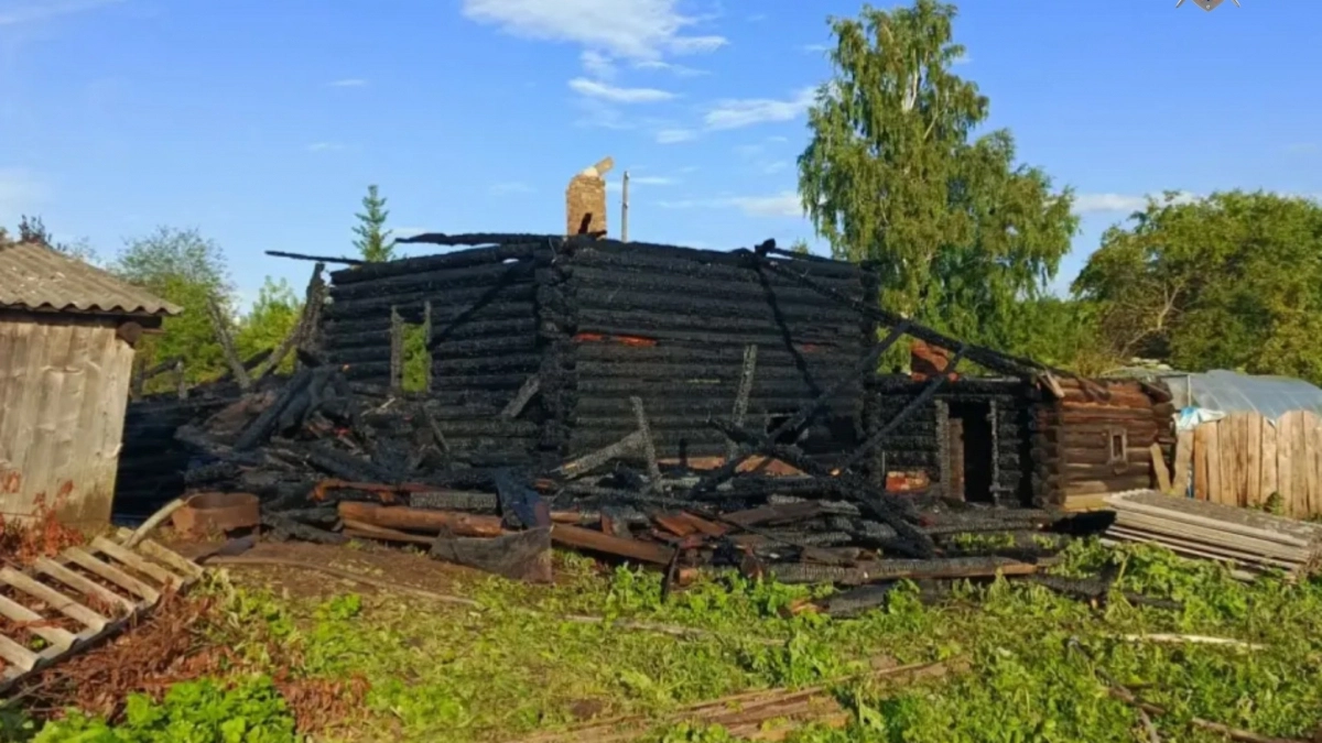 В Яранском районе женщина не смогла выбраться из огненной ловушки