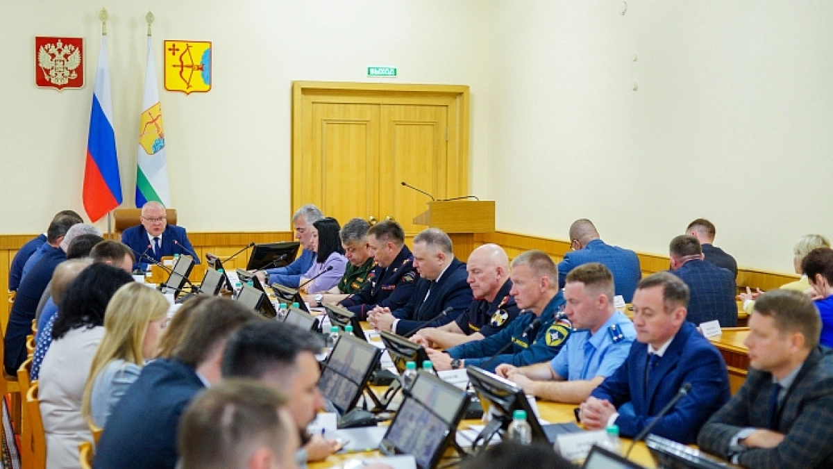 В Кирове действует режим ЧС регионального масштаба после атаки на предприятие