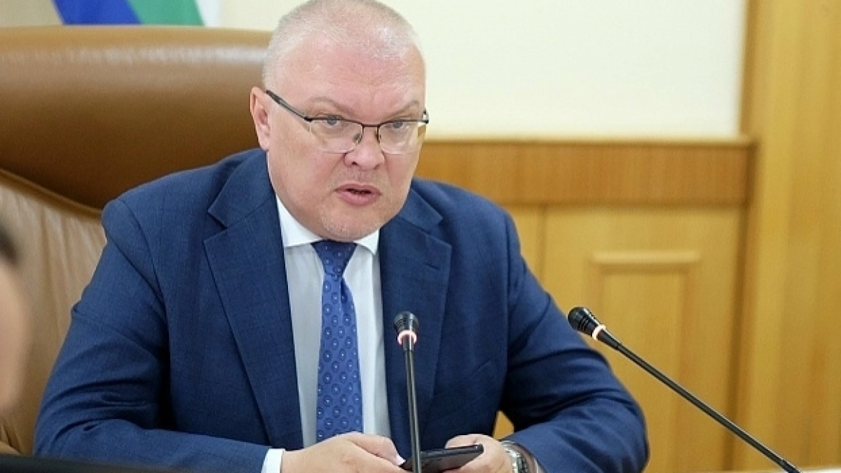 "Спасибо за неустанный труд": Александр Соколов поздравил железнодорожников Кировской области