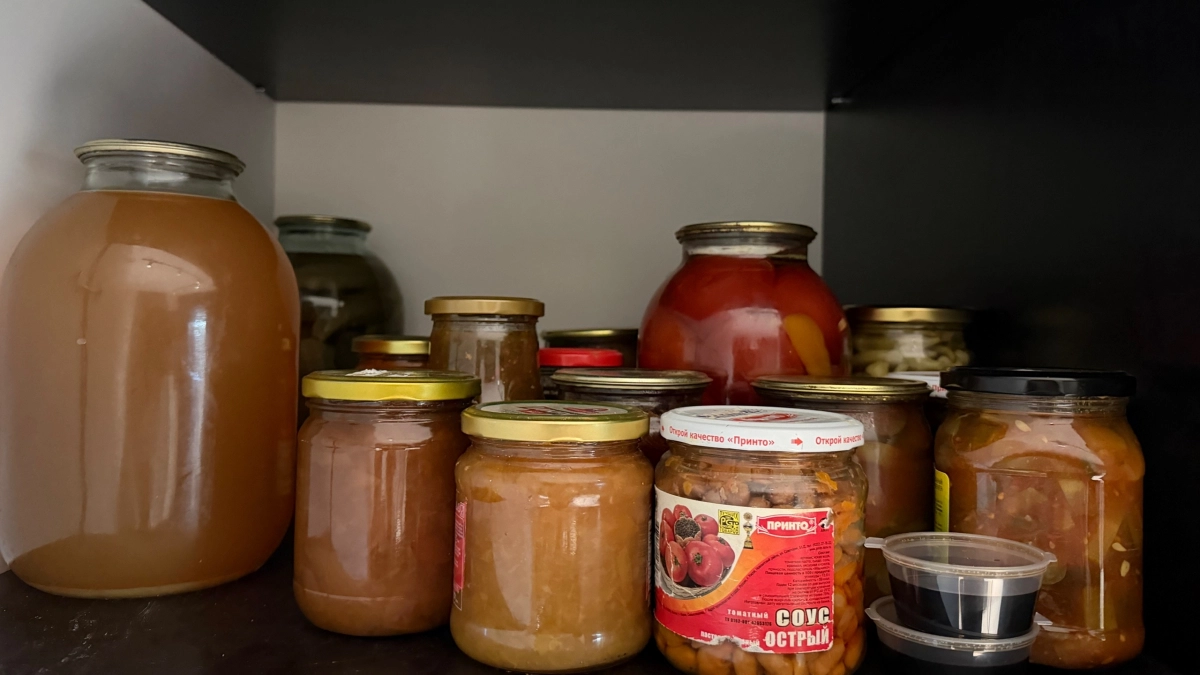 Уксус или лимонка: что выбрать для заготовок, чтобы в банках была вкуснятина и ничего не взорвалось