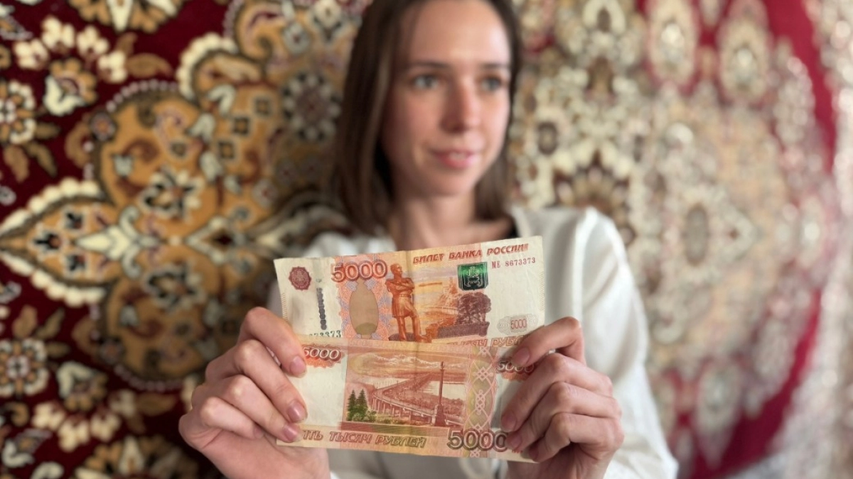 Хотели раздать деньги, а сами сбежали из России? Что стало с семьей из Тюмени, выигравшей миллиард в лотерею