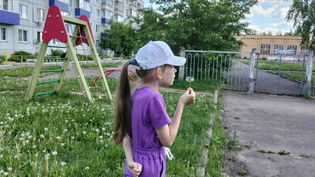 Это женское имя гремело на весь СССР - а сейчас его забыли: старинное, красивое и мощное - значит "дочь Бога"