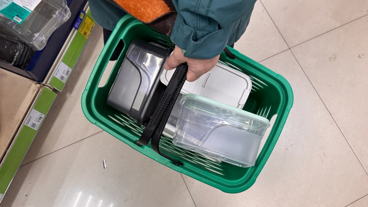 Скупаю в Fix Price пластиковые контейнеры корзинами: дома и на даче нашла им сразу 10 применений