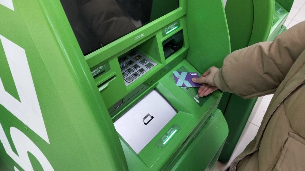 За неделю кировчане "подарили" мошенникам около 8 миллионов рублей