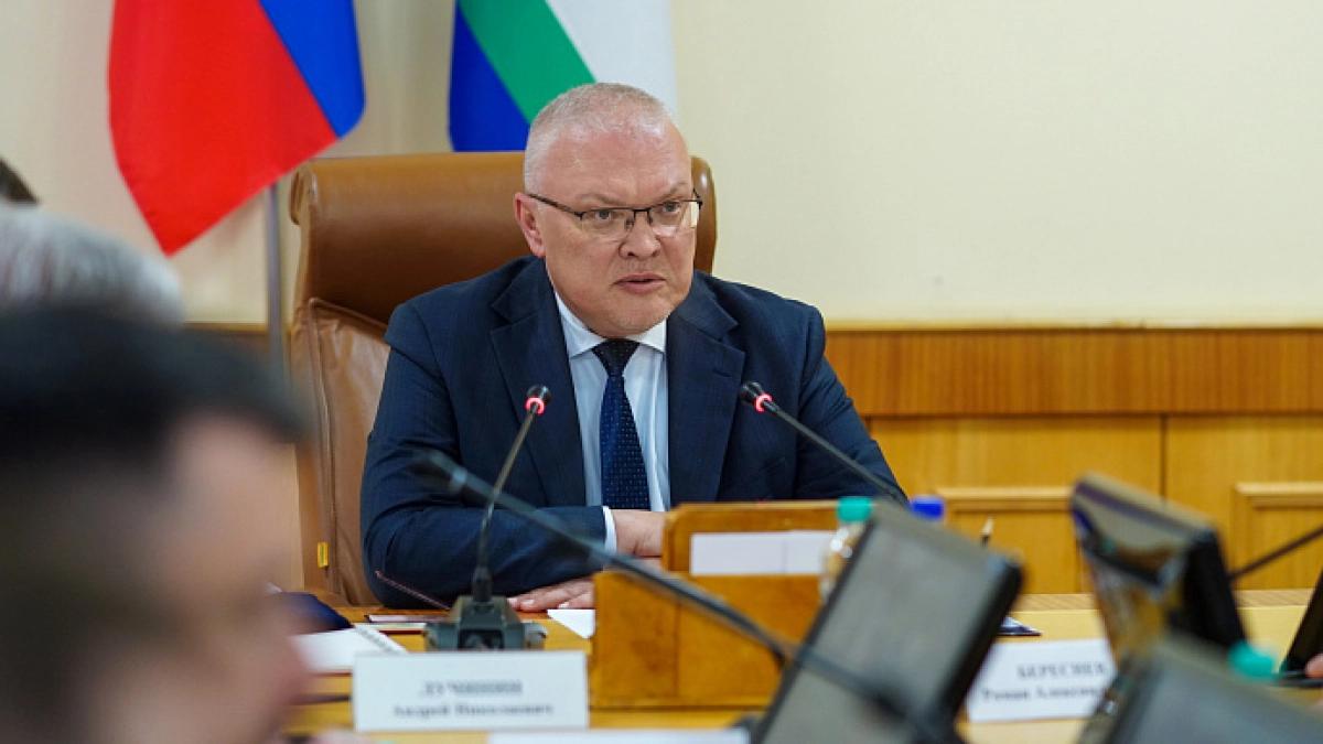 В Кирове губернатор принял отставки зама, главы правительства и первого зампреда
