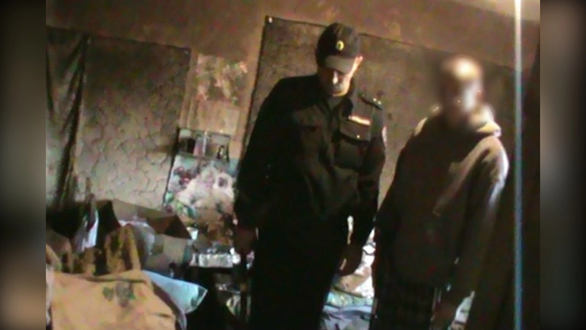 В Кировской области в квартире обнаружили тело изрезанной 59-летней женщины