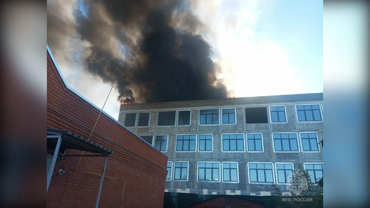 В Нолинске ликвидировали пожар на стройке новой школы