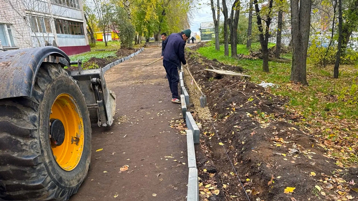 Власти Кирово-Чепецка снова прокомментировали ремонт тротуаров на четырех улицах