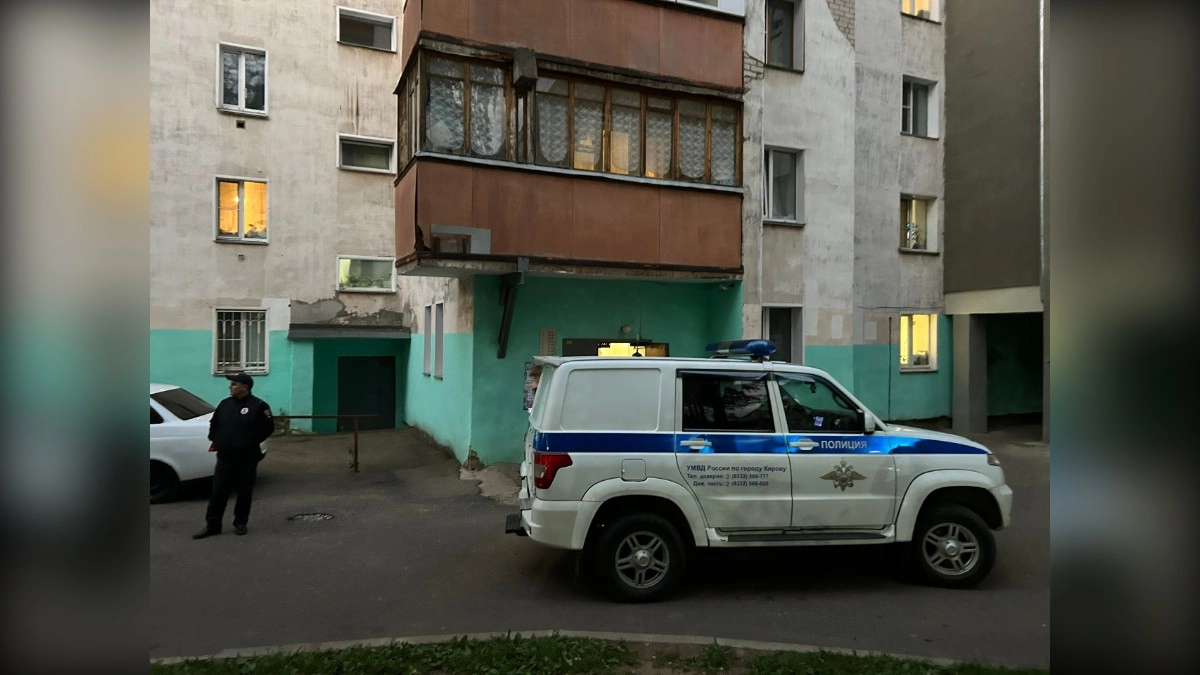 Кировчанин с ножом напал на женщину ради военного билета, а затем спрятался под Кирово-Чепецком