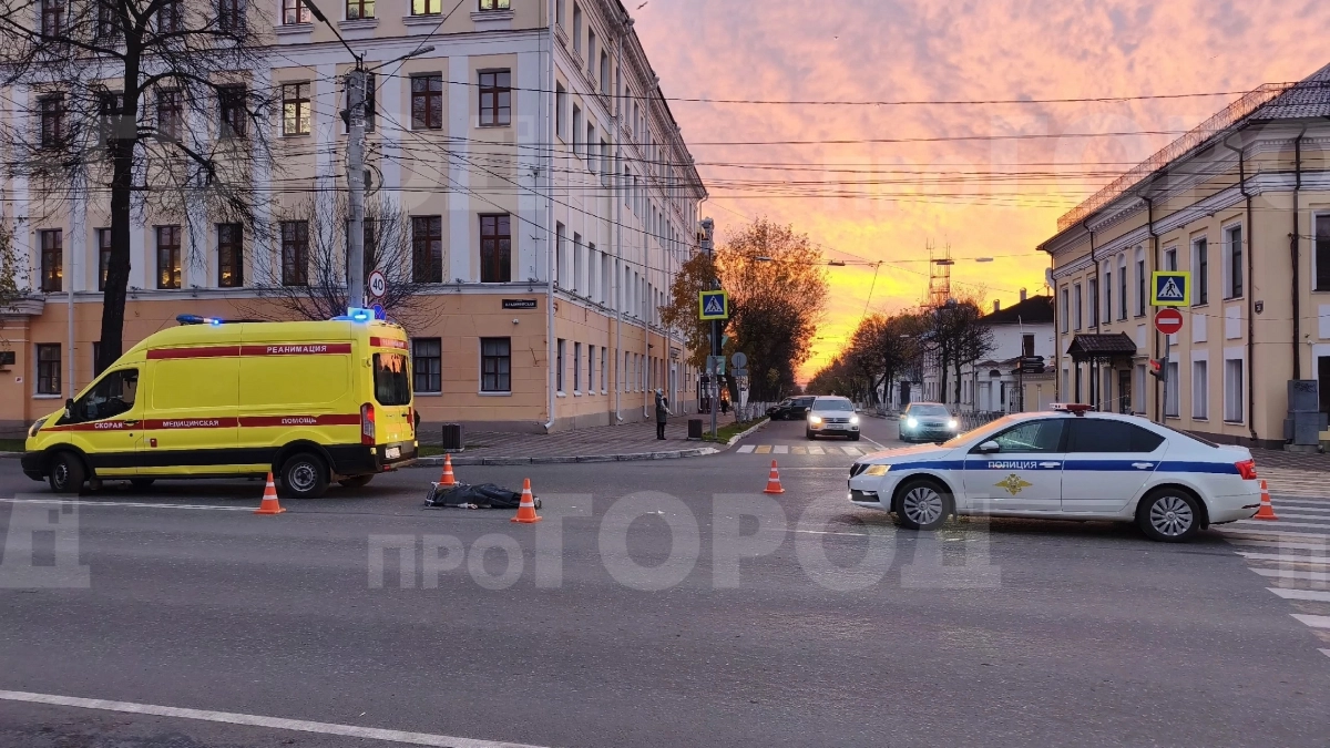 В Кирове идет розыск водителя, переехавшего женщину на пешеходном переходе