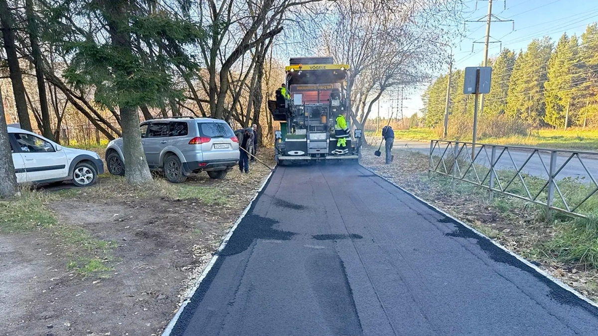 В Кирово-Чепецке завершают ремонт тротуара на Школьной улице