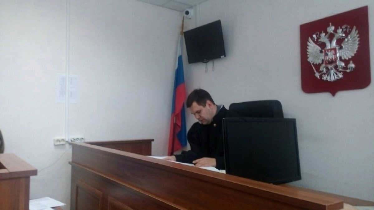 Ругался матом и хватал полицейских за форму: житель Кирово-Чепецка получил штраф