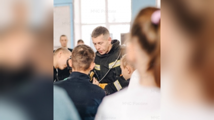 "Арматура пробила дно машины и ногу водителя": чепецкий спасатель рассказал о происшествиях, которые вспоминает спустя годы службы