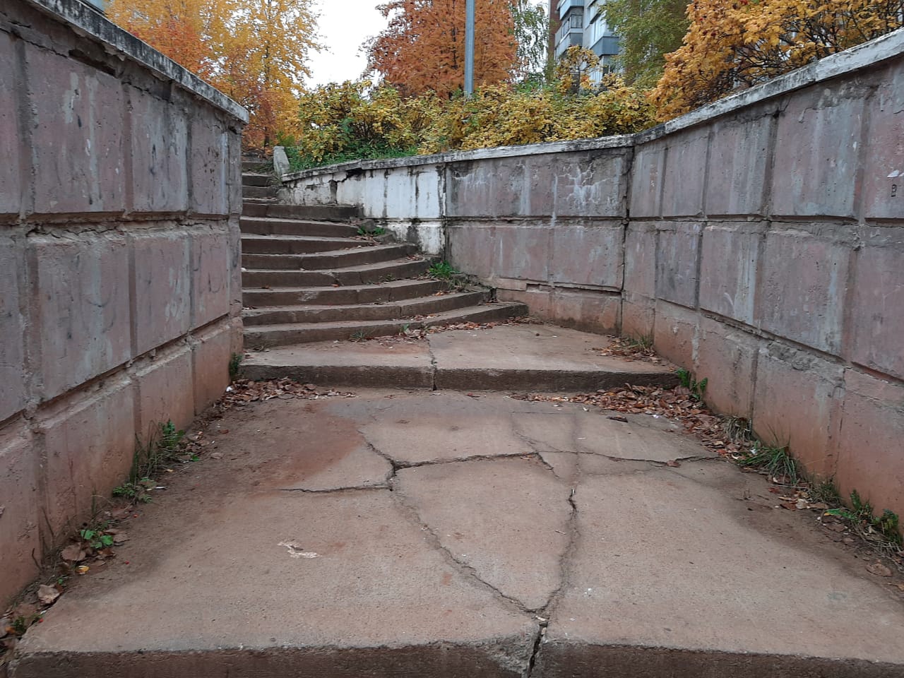 В Кирово-Чепецке отремонтируют лестницу за 2,5 миллиона рублей