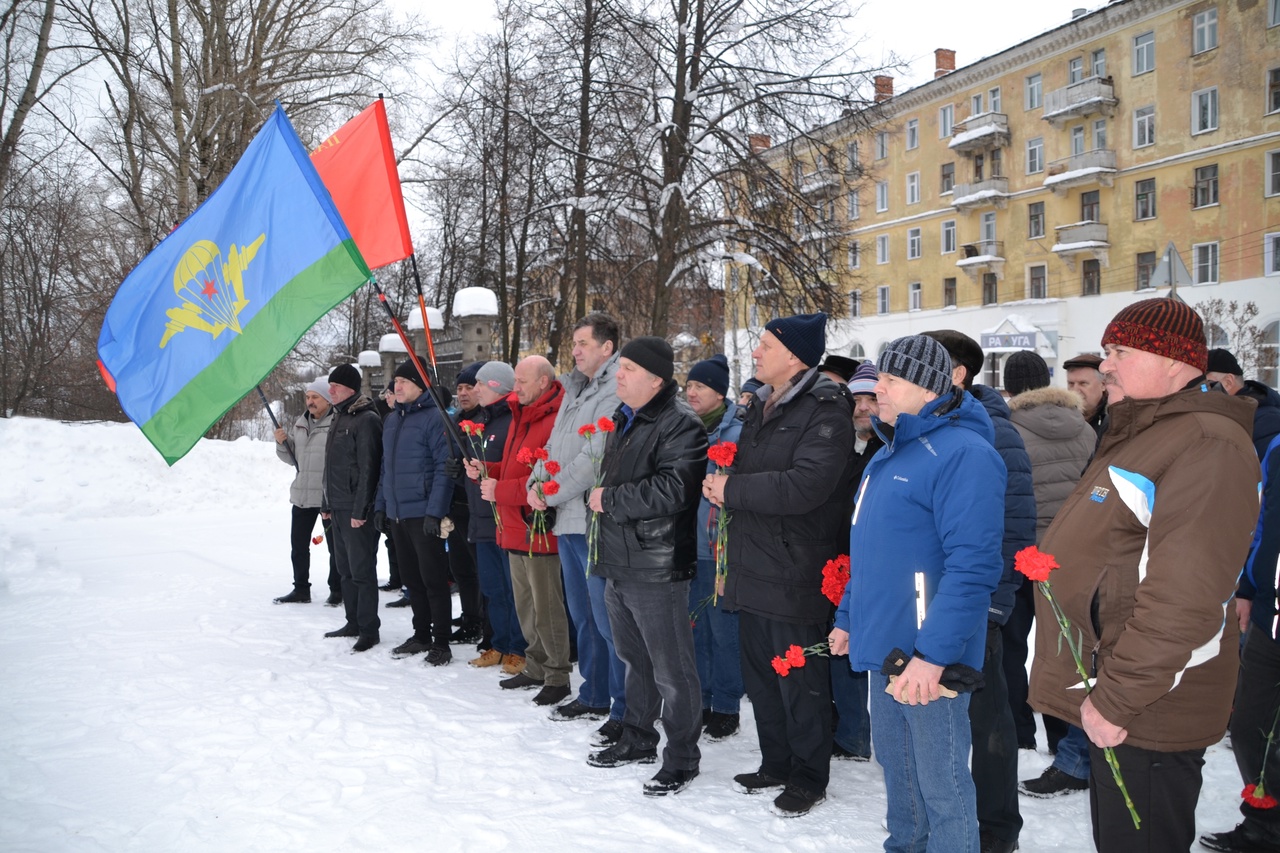 В Кирово-Чепецке прошел митинг в честь 33-ей годовщины вывода войск из Афганистана