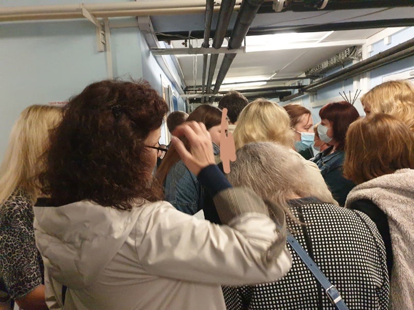 Учителя из Кирово-Чепецка пожаловались на нарушение антиковидных мер в больнице