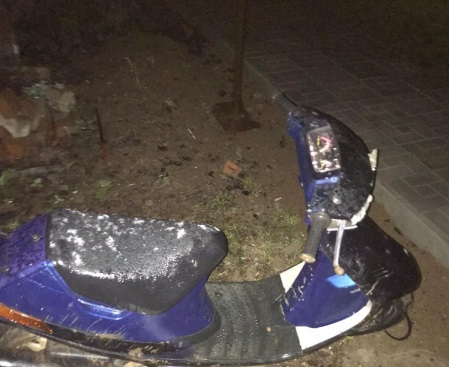В Кирово-Чепецком районе ребенок на скутере выехал на встречку и врезался в Kia