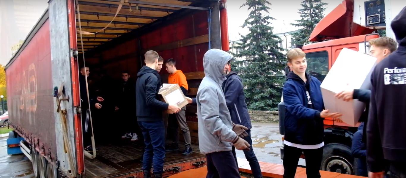 6 октября в Вольск отправили помощь мобилизованным жителям Кировской области