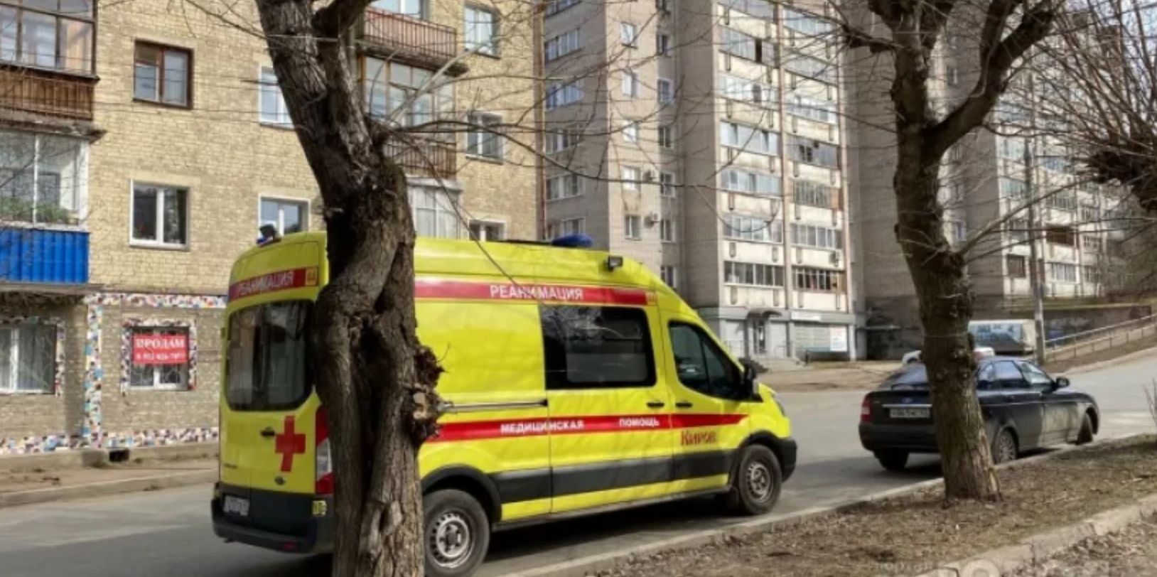 В Кирово-Чепецке в Боево мужчина разбился, выпав из окна многоэтажки