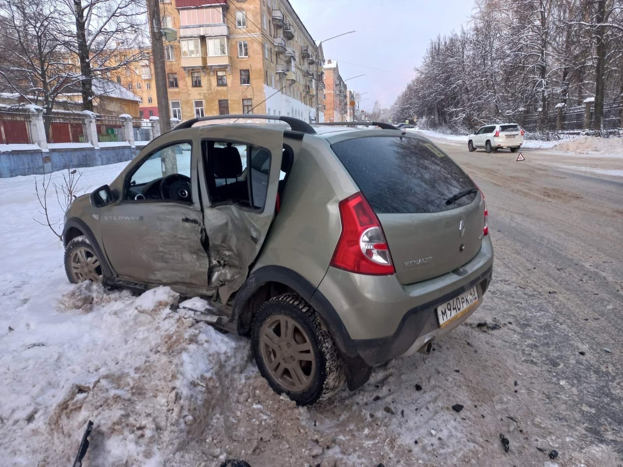 В утреннем ДТП в Чепецке пострадали три человека, в их числе ребенок