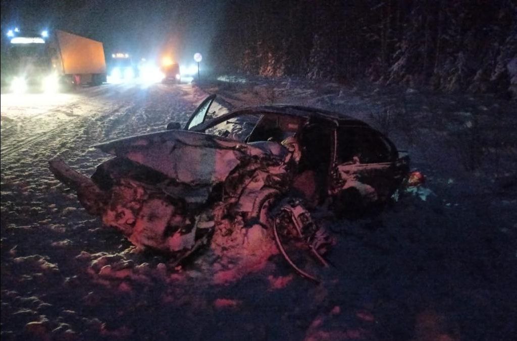 В Кировской области при столкновении двух машин на трассе погиб 31-летний мужчина