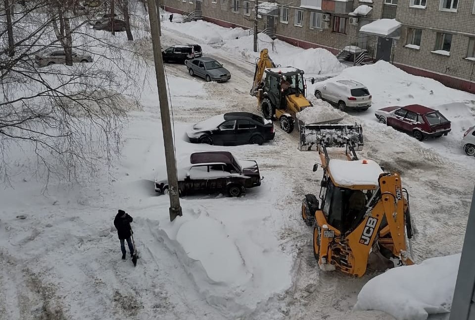 16 января в Чепецке будут чистить снег: водителей просят освободить парковки