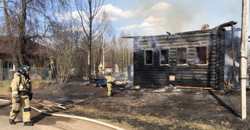 Жителям Кировской области, имущество которых пострадало во время пожара, увеличат выплаты