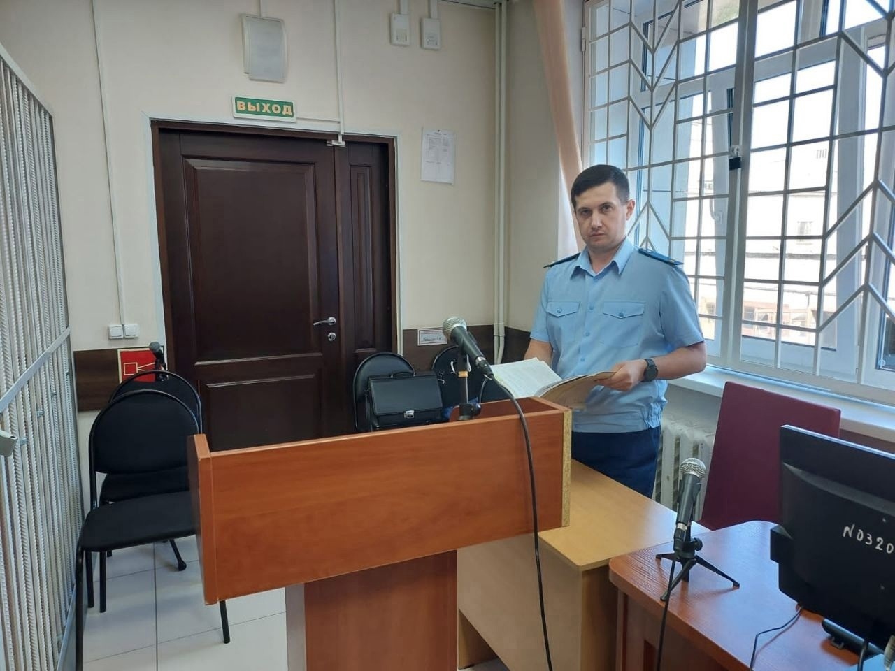 В Кирово-Чепецке госслужащего наказали за нарушение антикоррупционного законодательства