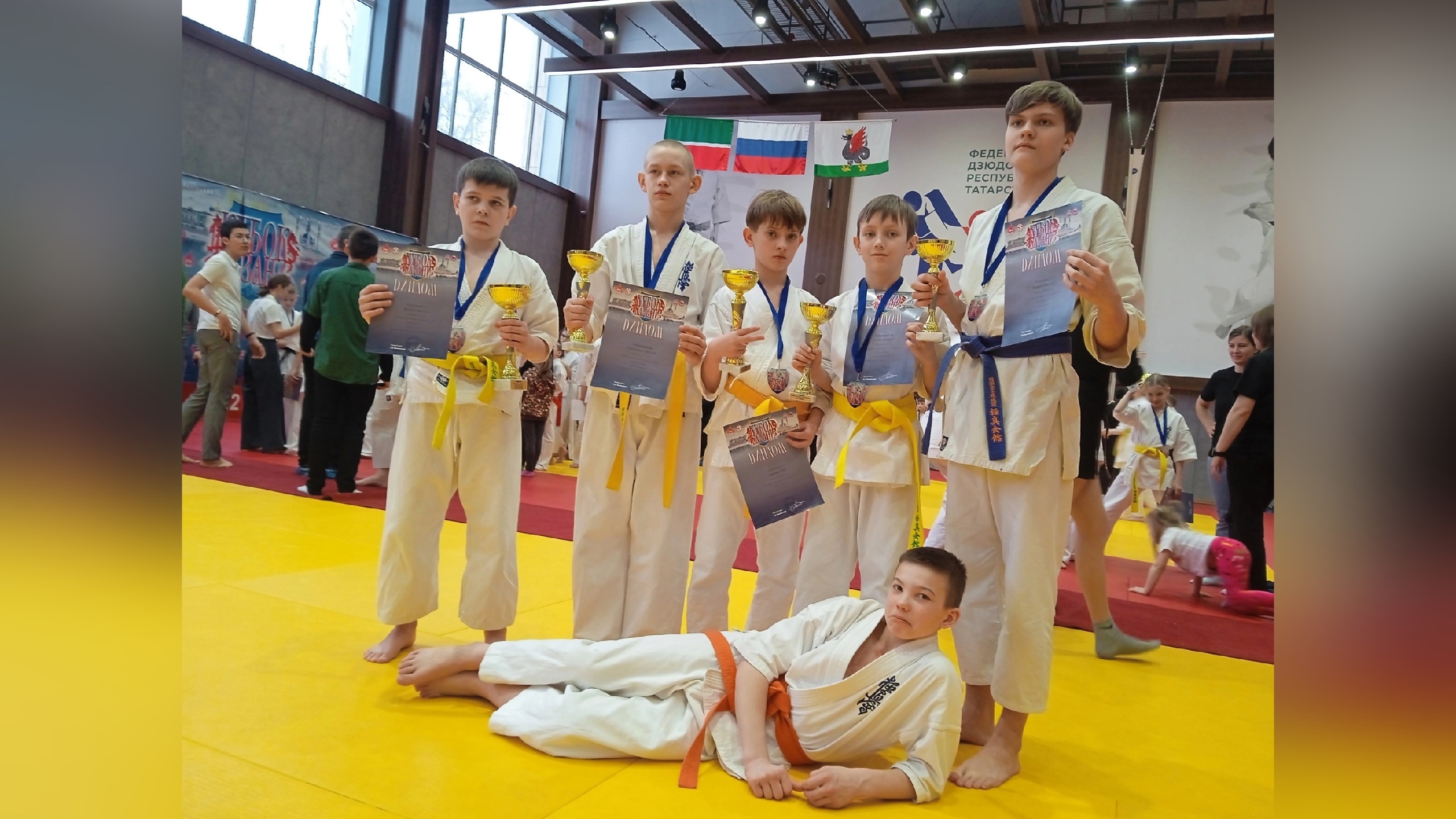Юные кирово-чепецкие каратисты успешно выступили на турнире в Казани