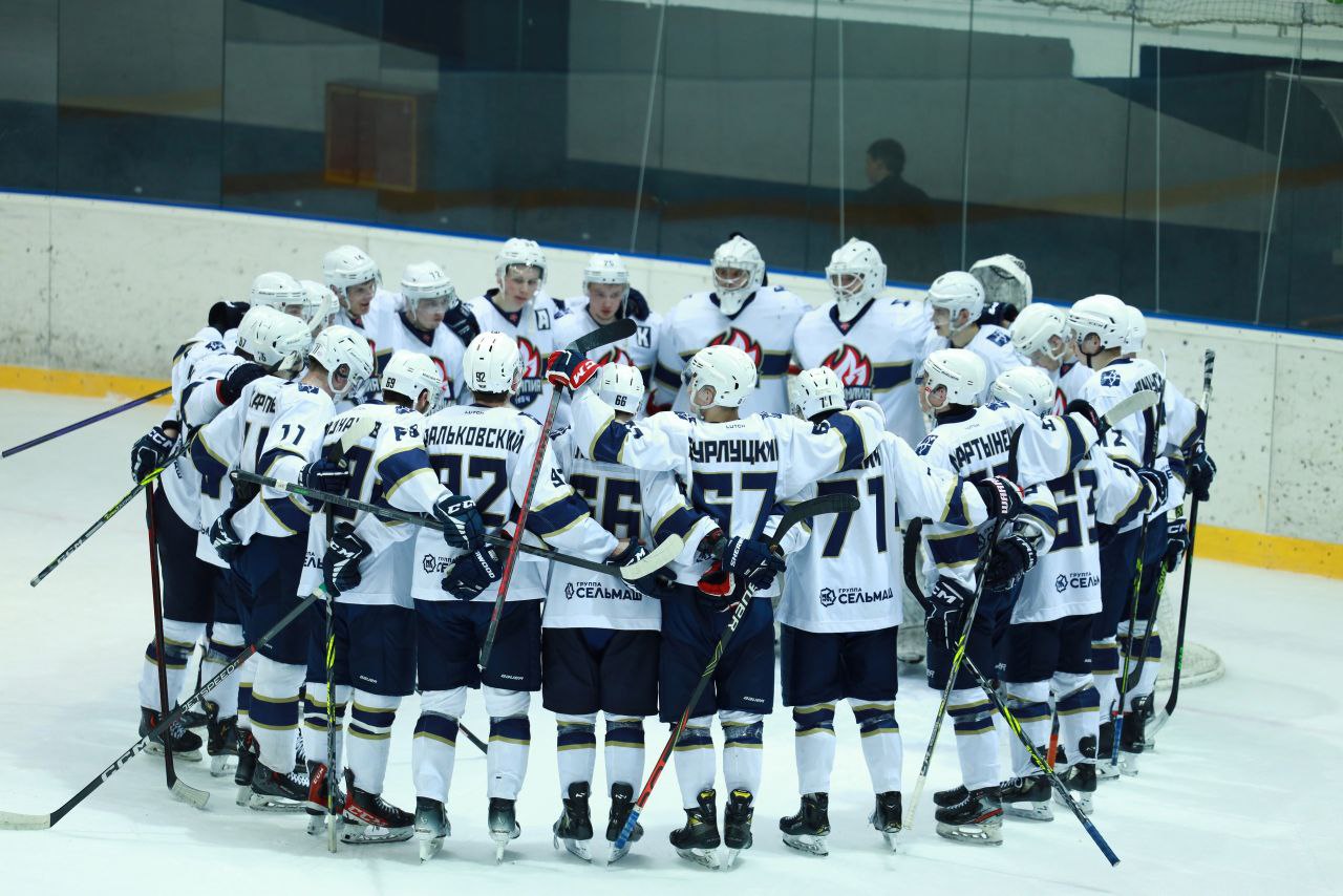 Хоккеисты кирово-чепецкой "Олимпии" вышли в 1/4 финала Кубка Регионов