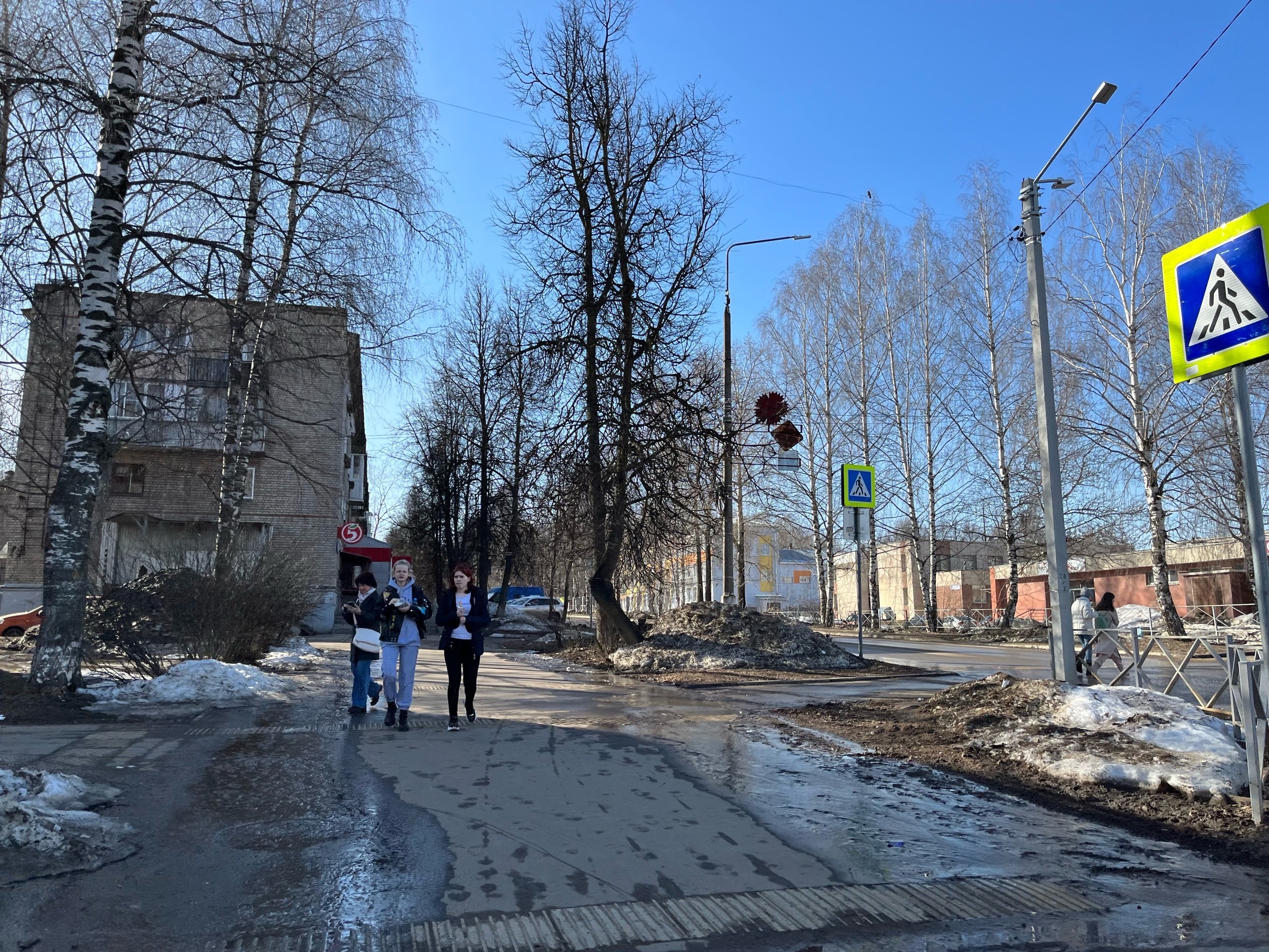 Известно, кто в Кировской области получил квартиру и машину, посетив избирательный участок 16 марта