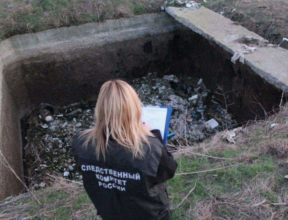 Житель Кировской области несколько лет прятал человеческие останки в выгребной яме