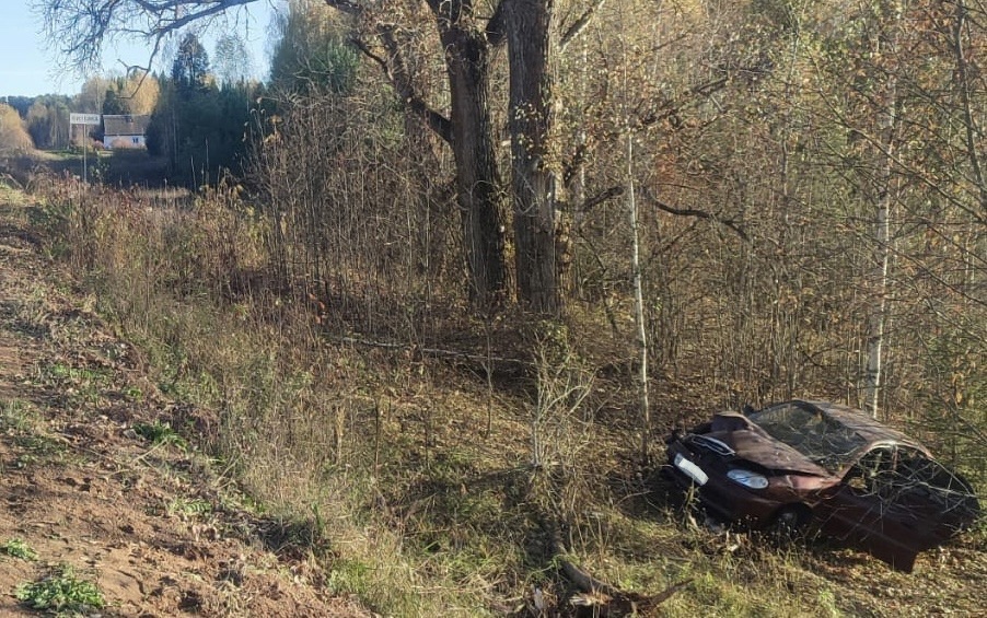 В Фаленском районе один человек погиб и двое пострадали в жестком ДТП