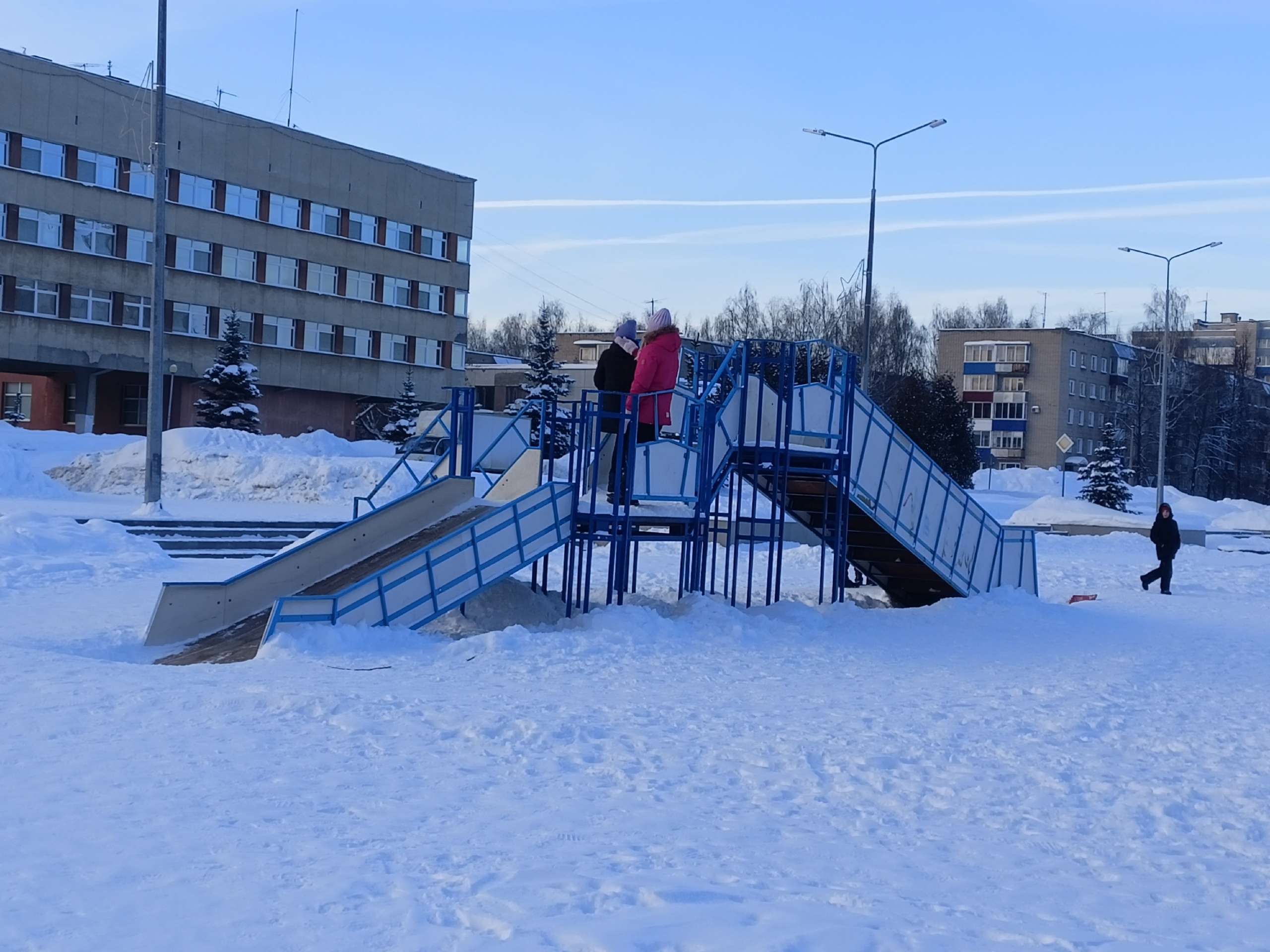 Принято жесткое решение о праздниках - отдых в январе перенесли, а каникулы изменились до неузнаваемости