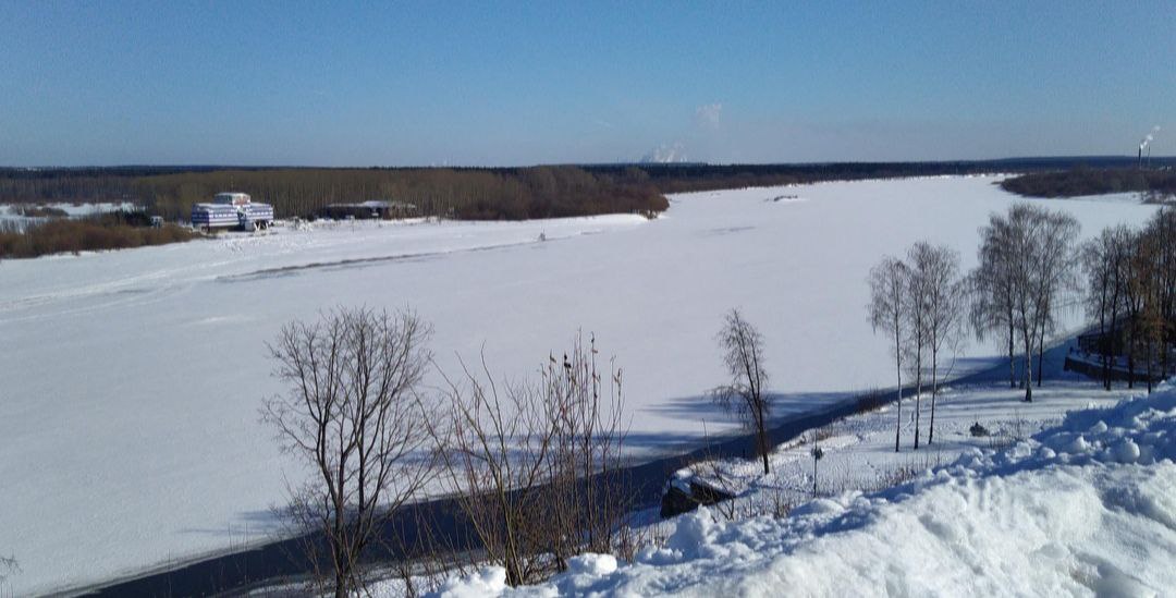 На Вятке двое 10-летних школьников провалились под лед