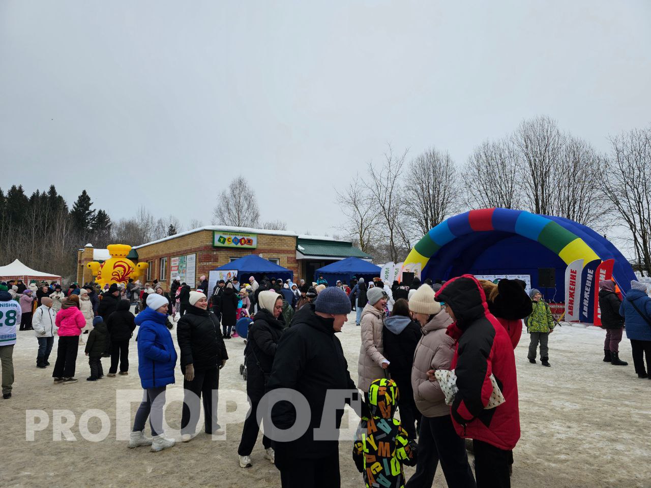 В Кирово-Чепецке состоялся ежегодный турнир по хоккею на открытом льду