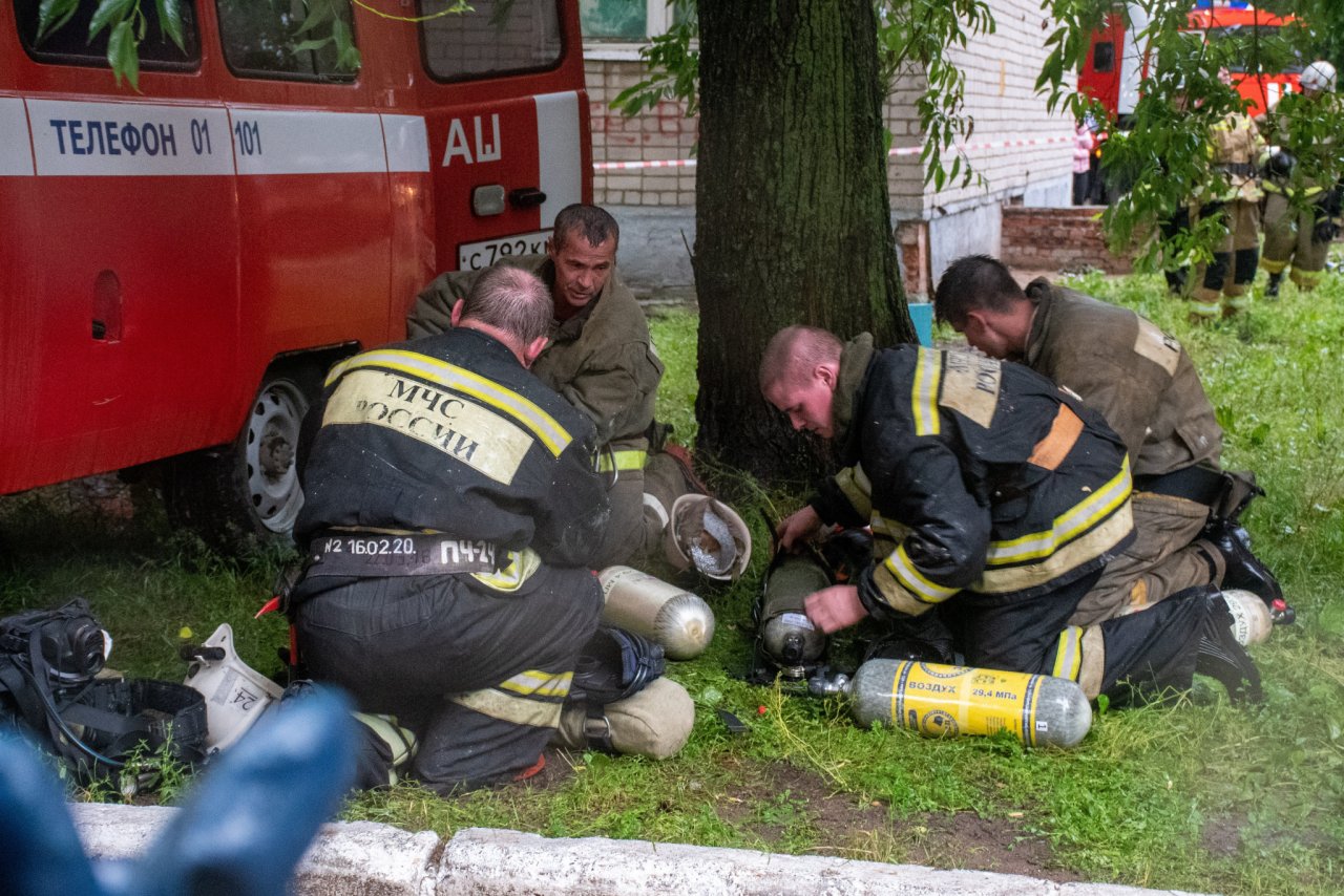 Спас ком. Пожары Кирово Чепецк. Пожар в Кирово-Чепецке. Пожар на школьной улице сейчас. Пожар Кирово-Чепецк Школьная.